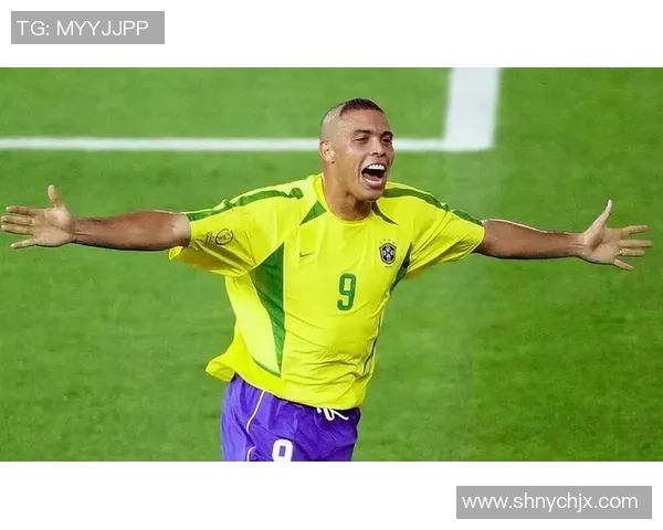 足球明星壁纸多款精选让你随时感受绿茵场上的激情与魅力